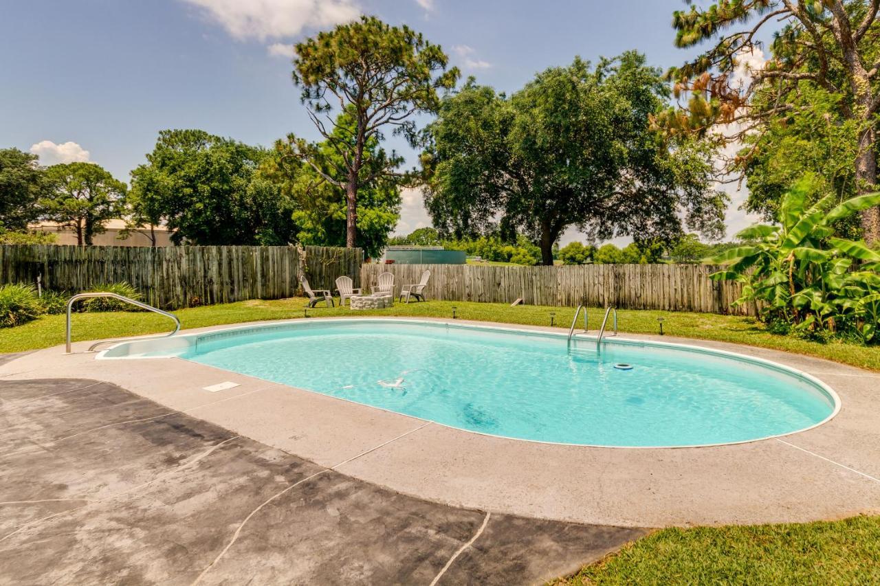 Gulf Breeze Vacation Rental For 2 With Pool Access! Eksteriør billede